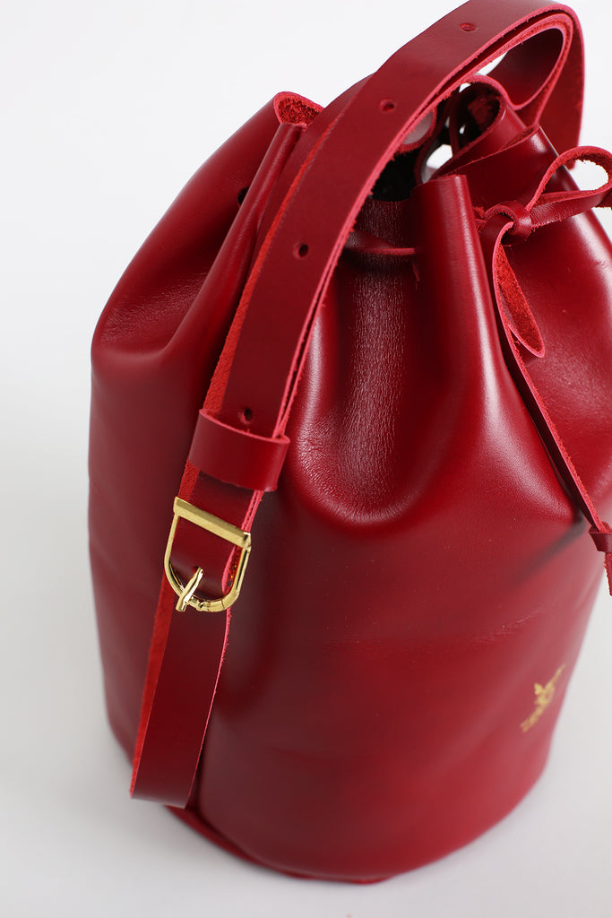 Agnes Bucket en Rojo Cherry - Chachastudio®
