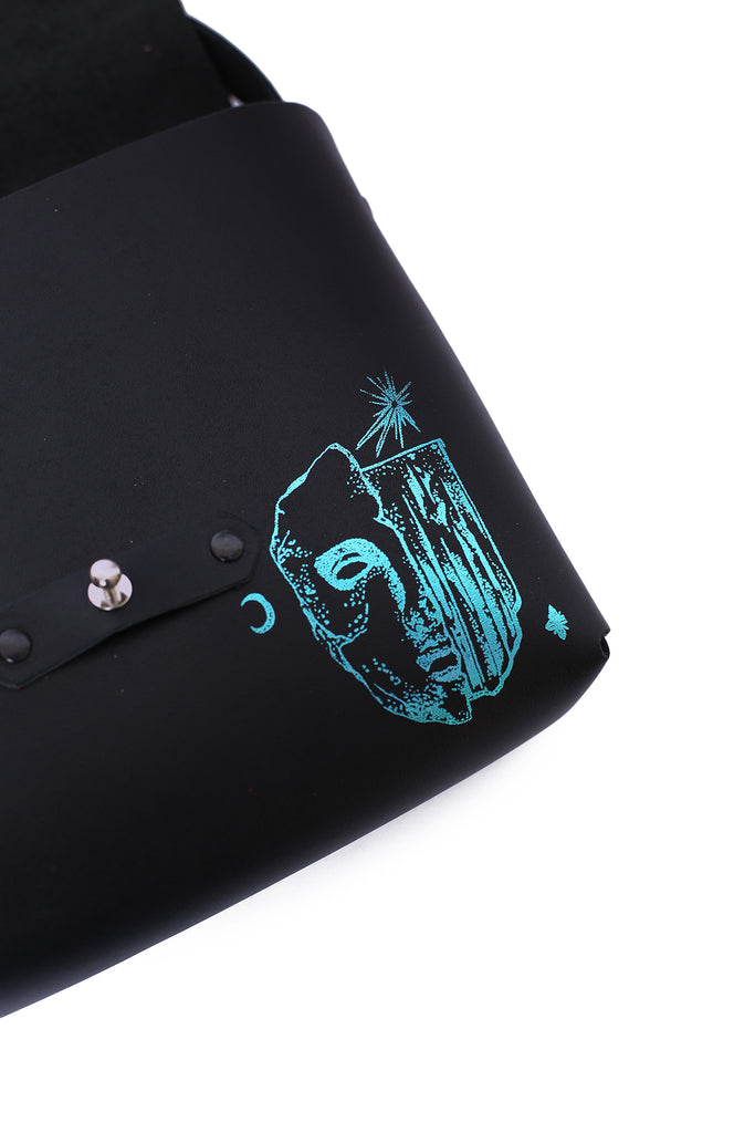 Juno x Reuben Sawyer en Negro - Chachastudio®