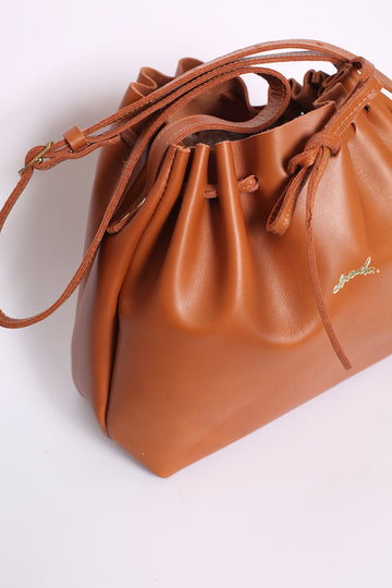 Shell Bag en Camel - Chachastudio®
