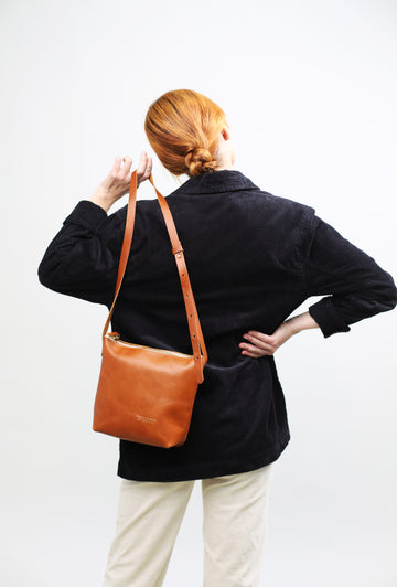 Helena en Cuero Toffee - Chachastudio®