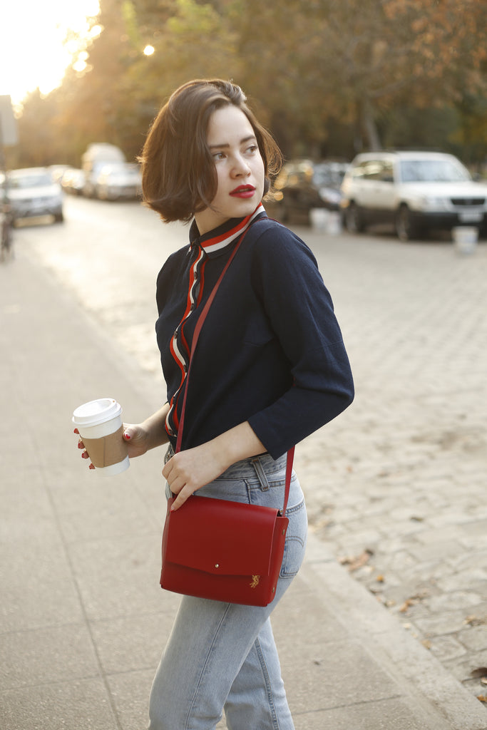 Juno Saddle Bermellón - Chachastudio®